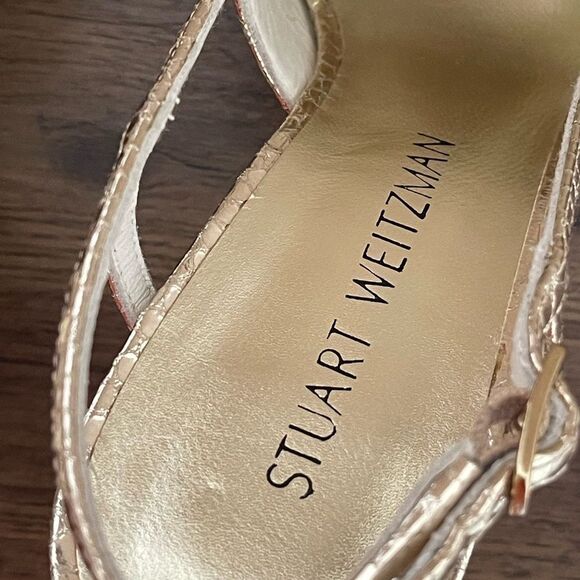 Stuart Weitzman Gold Textured Slingback Heels - Picture 6 of 8